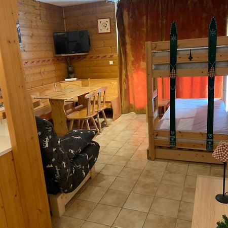 155 Piste Dans Mon Canape Châtel Екстериор снимка