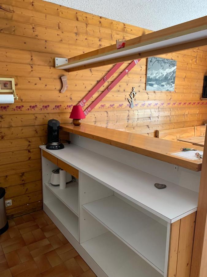 155 Piste Dans Mon Canape Châtel Екстериор снимка