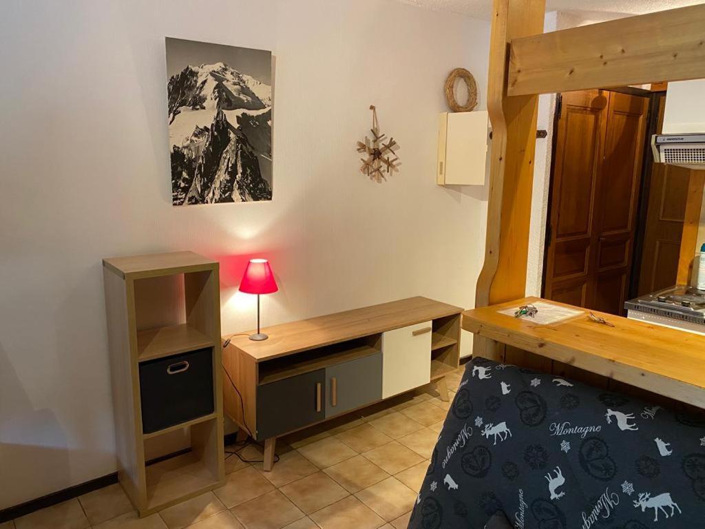 155 Piste Dans Mon Canape Châtel Екстериор снимка