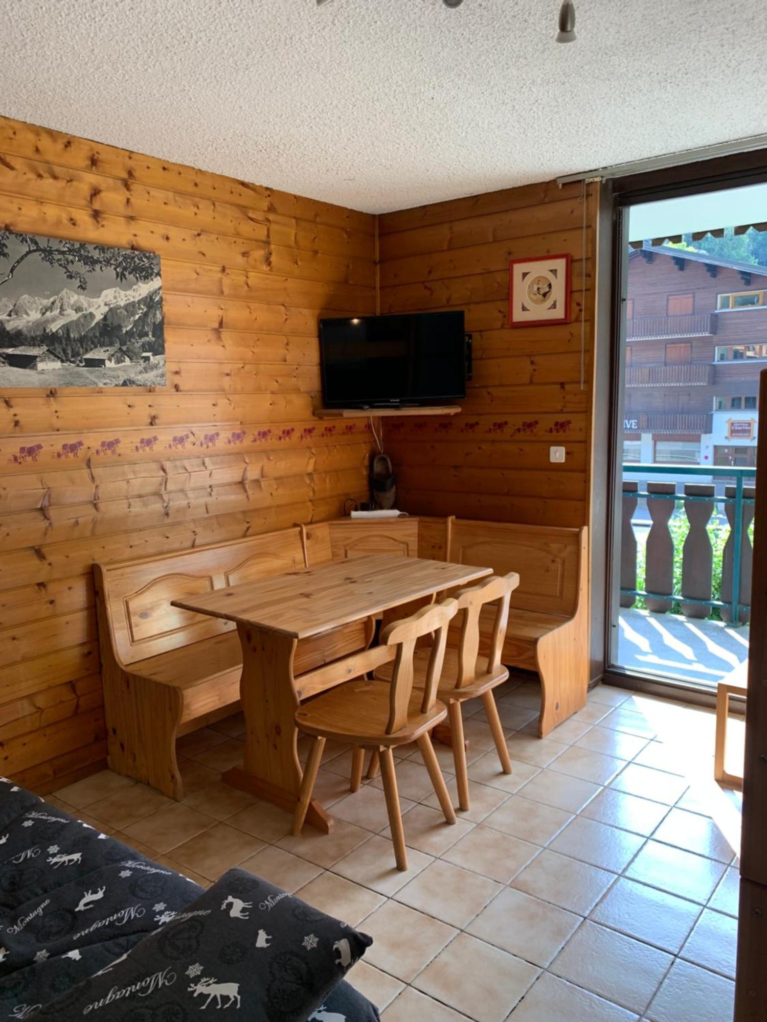 155 Piste Dans Mon Canape Châtel Екстериор снимка